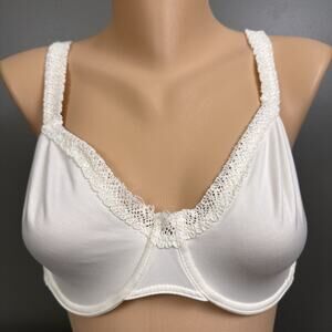 Vintage Olga 40C Ivory Cotton Lacings Minimizing Underwire Bra 35916 Knit Lace